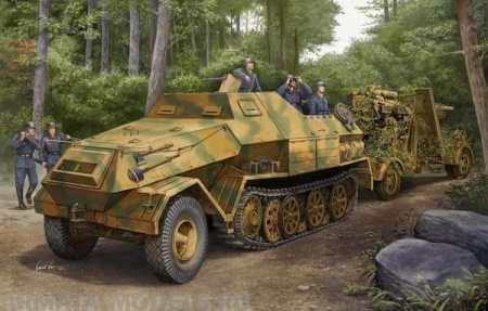 01584P БТР  Sd.Kfz. 8 DB10 бронированный 12t  Trumpeter